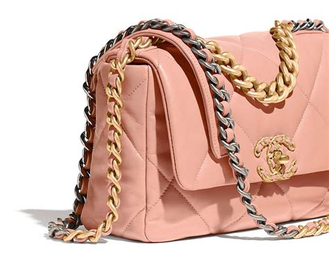 chanel 19 woc tweed|The Ultimate Bag Guide: Chanel 19 Bag .